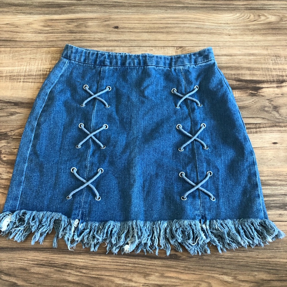 cute jean skirt!